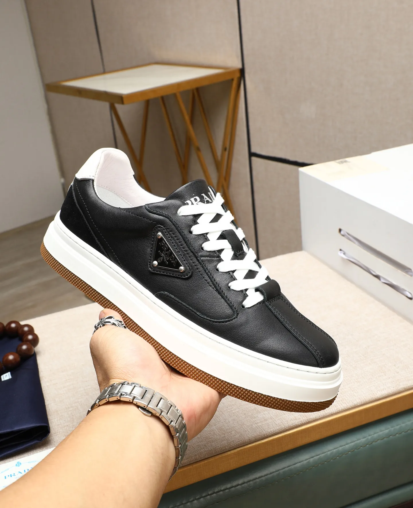Men's shoes 💰440 🌹🌹[PRADA—Prada] 2025 latest model 🙈original replica! 👟👟👟Available here. The workmanship is top-notch. The upper is made from Italy. 🇮🇹Imported first-layer cowhide. ❗️Breathable genuine leather lining @Suitable for travel. The original version has an enlarged engraved sole, making it suitable for all kinds of travels, showing low-key luxury. Let quality speak for itself. Color: Size: 38-45